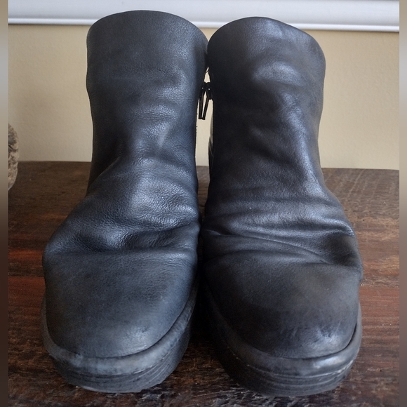 Fly London Black Bronze Yip Boots Size 38 (7-7.5) - Picture 5 of 13